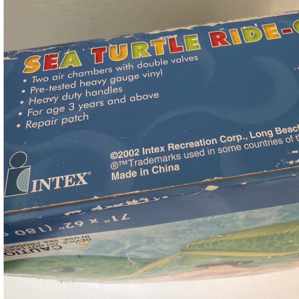 New Vintage 2002 71x62 The Wet Set Inflatable Sea Turtle Ride-On Pool Float - Picture 4 of 5
